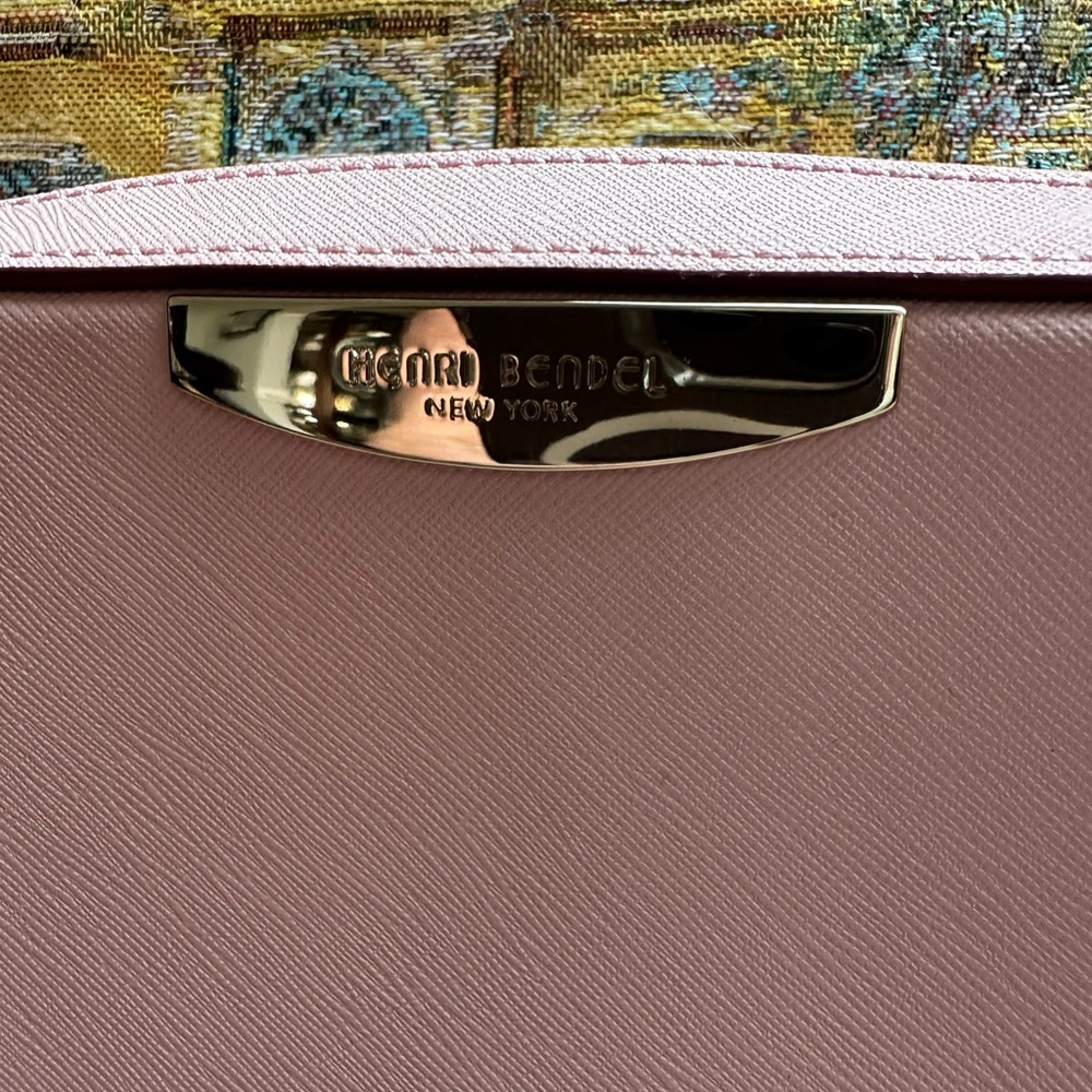 Henri Bendel Pink Safianno Leather Crossbody Bag in  NWOT Price Firm - Picture 4 of 10